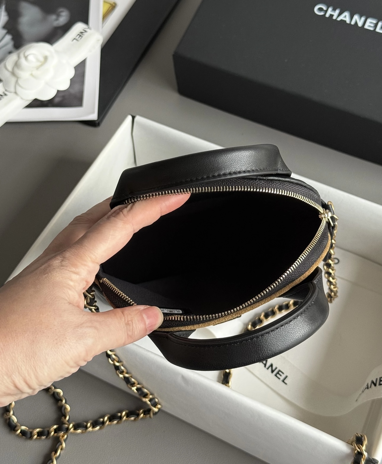 CHANEL Clutch with chain