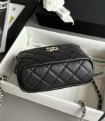 CHANEL 25A Quilted Caviar Leather Double C Logo Pierced Chain Hobo Bag