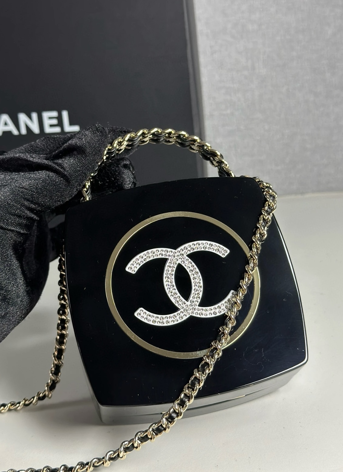 CHANEL Makeup Palette Minaudiere
