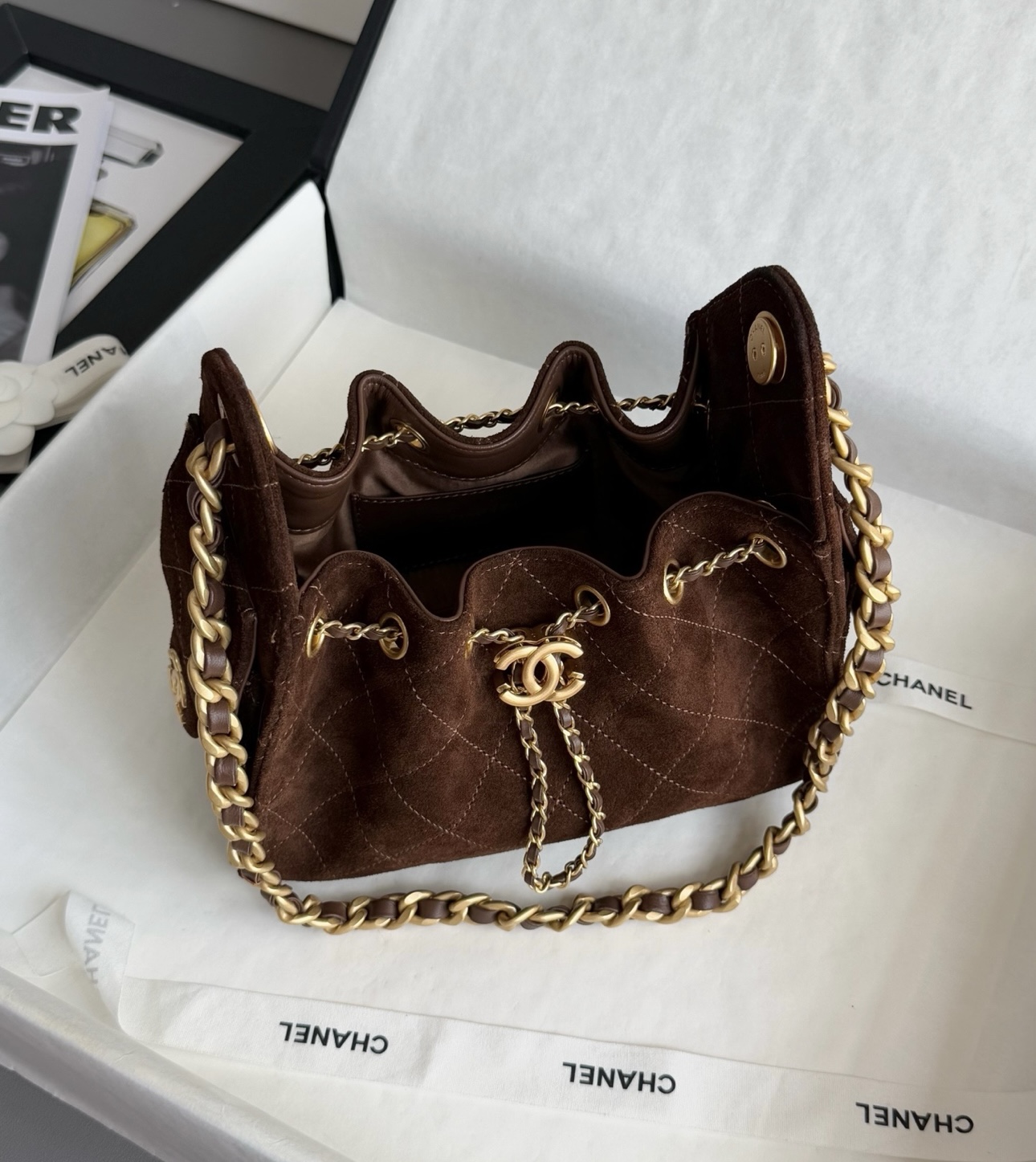 CHANEL 25 Hobo Bag Suede