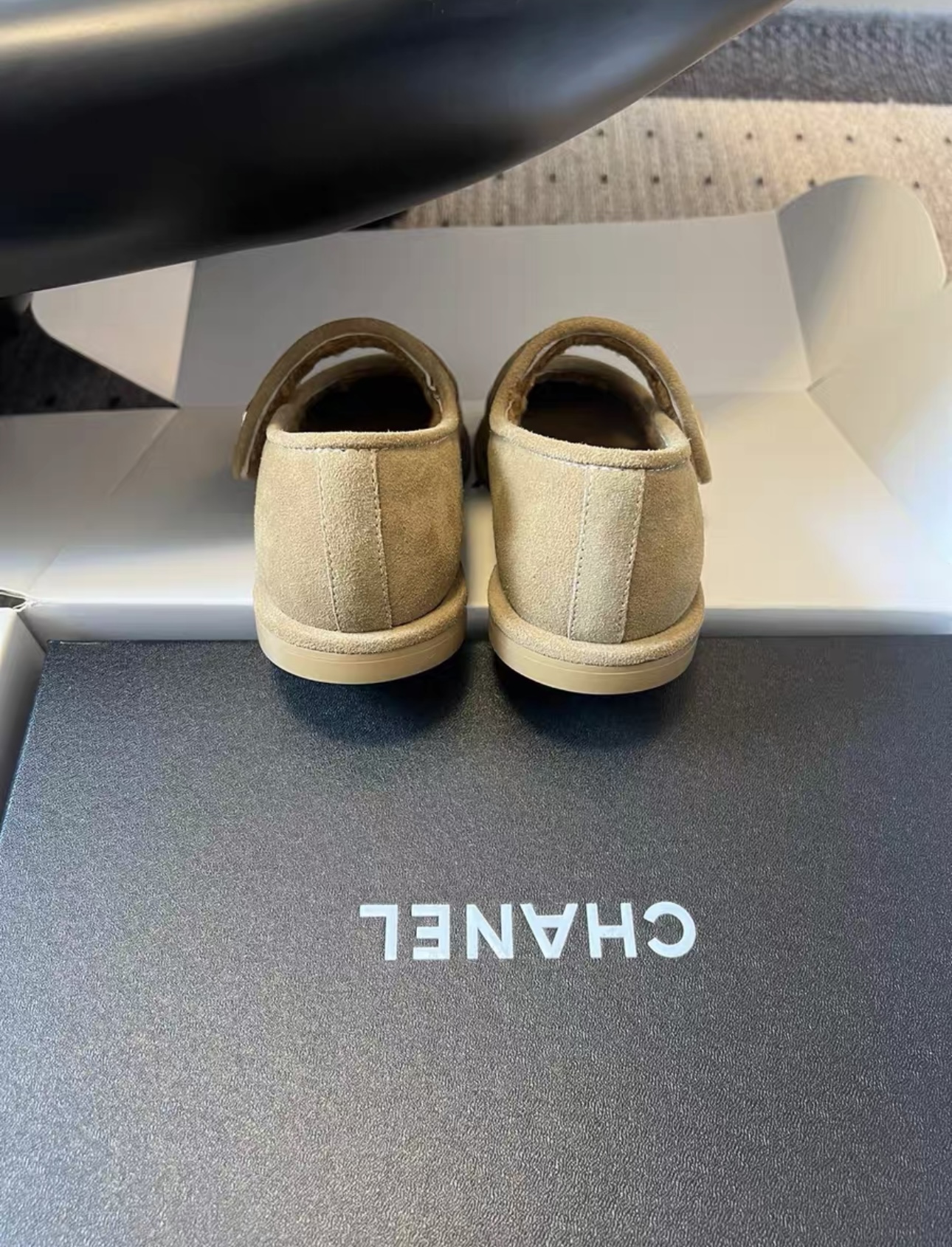 CHANEL 25B Suede Calfskin Round-Toe Buckle Flat Mary Janes