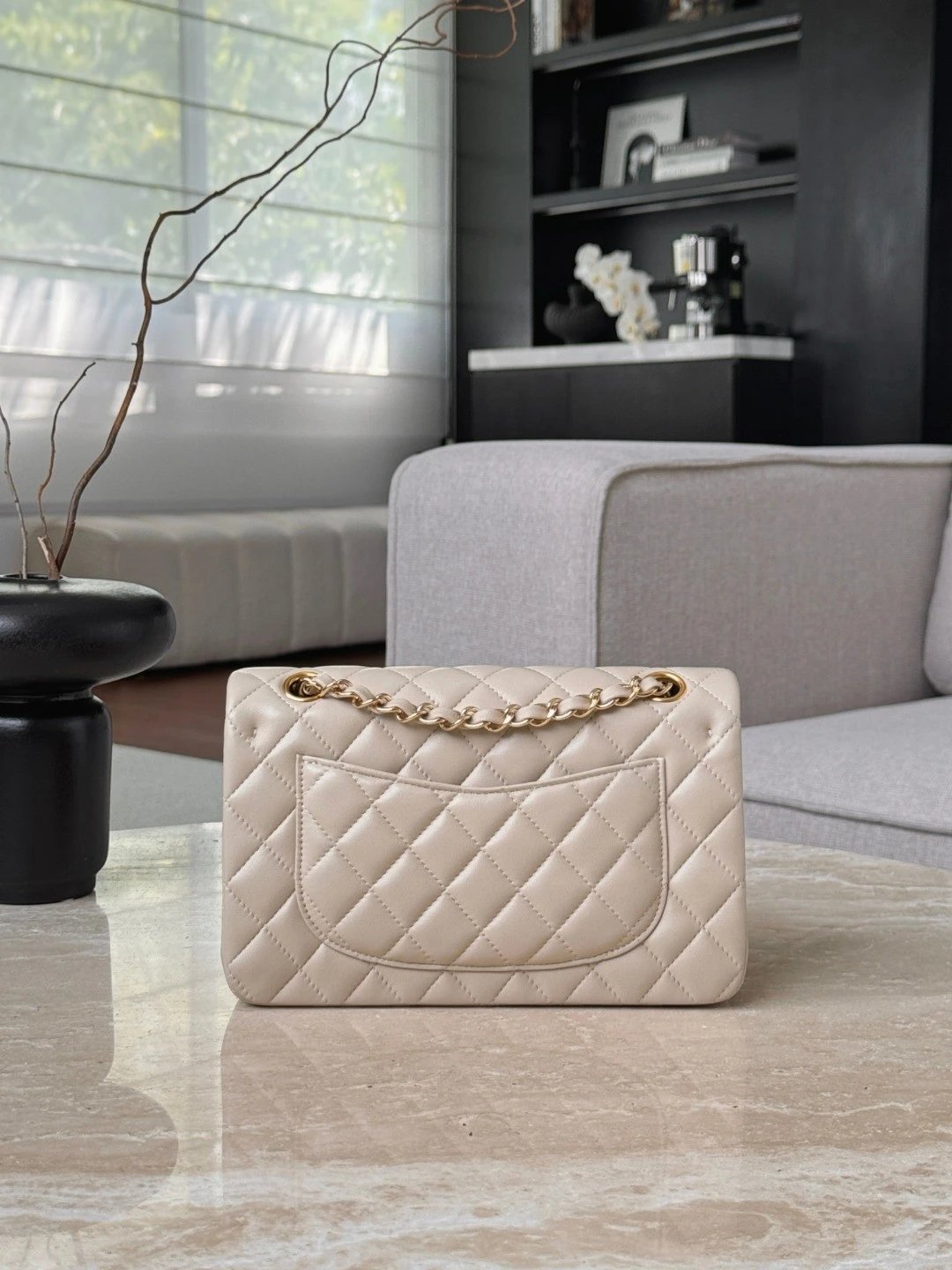 CHANEL Classic Flag Bag Lambskin Leather-23CM