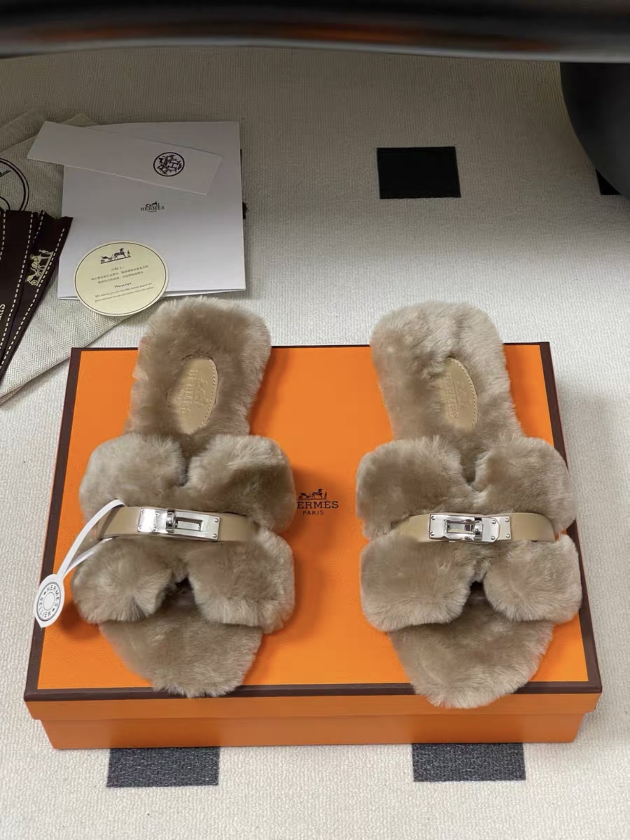 Hermès Oran Sandal lambswools