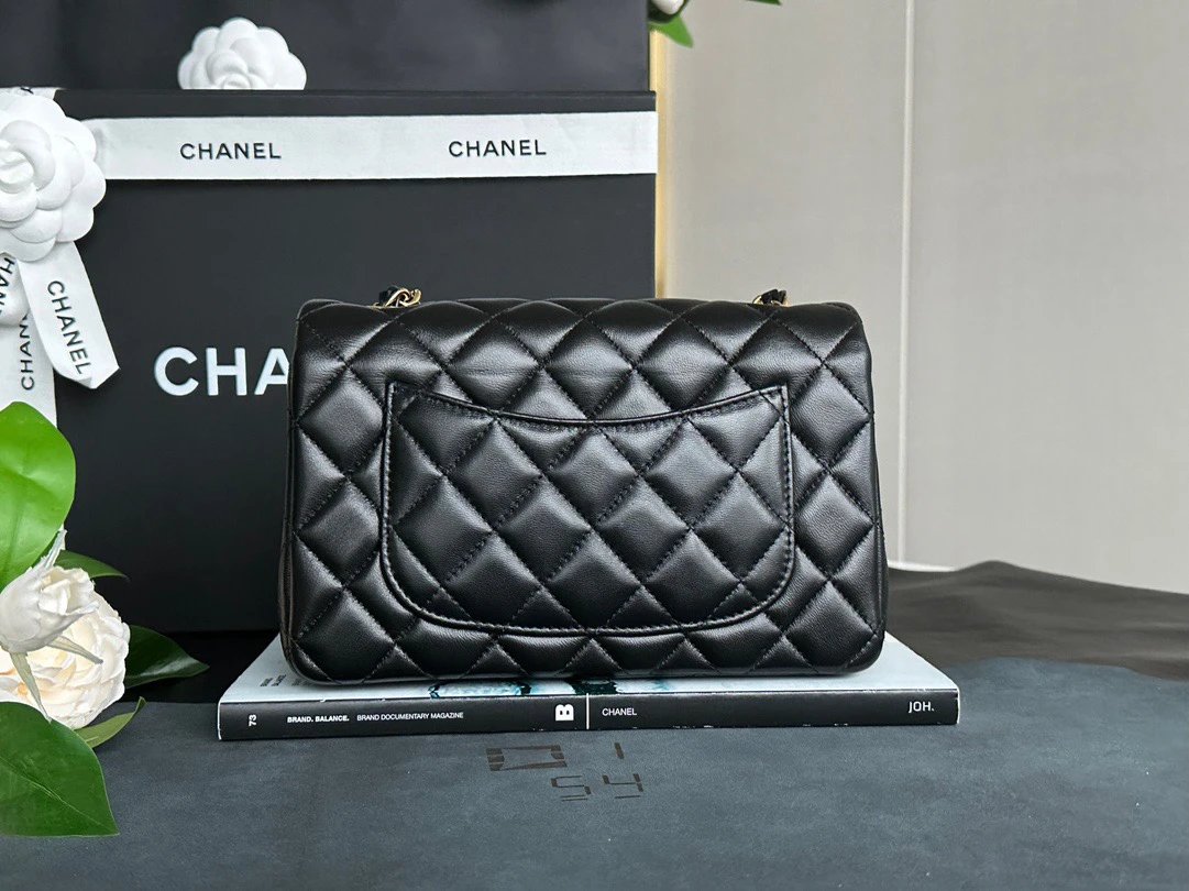 CHANEL MINI Classic Flap-20cm