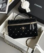 CHANEL Vanity with Chain Velvet Diamanté