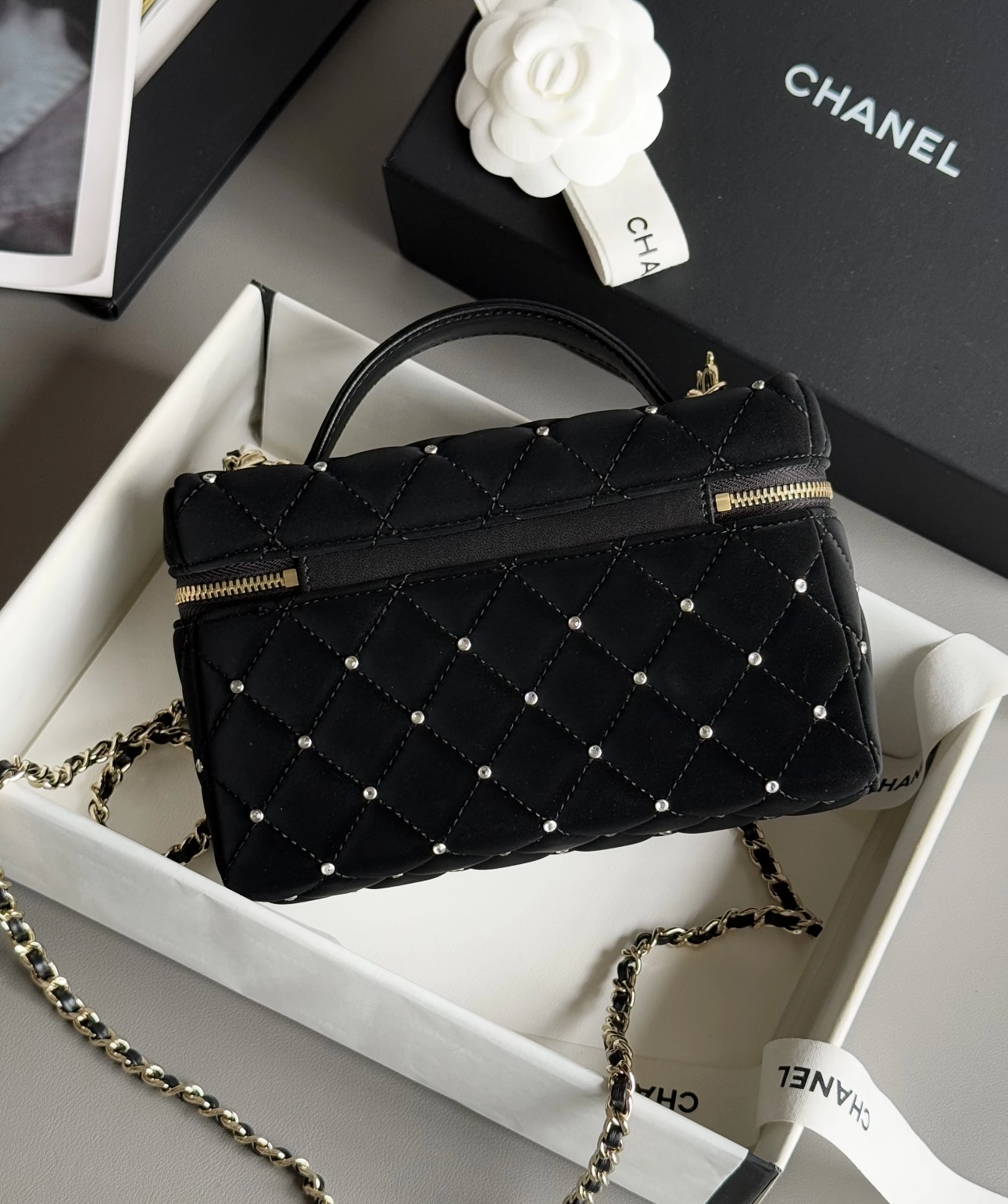 CHANEL Vanity with Chain Velvet Diamanté