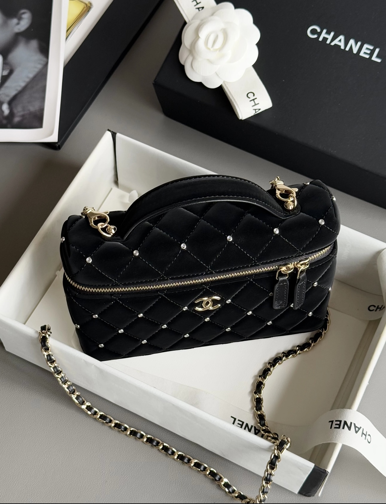 CHANEL Vanity with Chain Velvet Diamanté