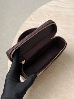 CHANEL 25K Vanity with Chain