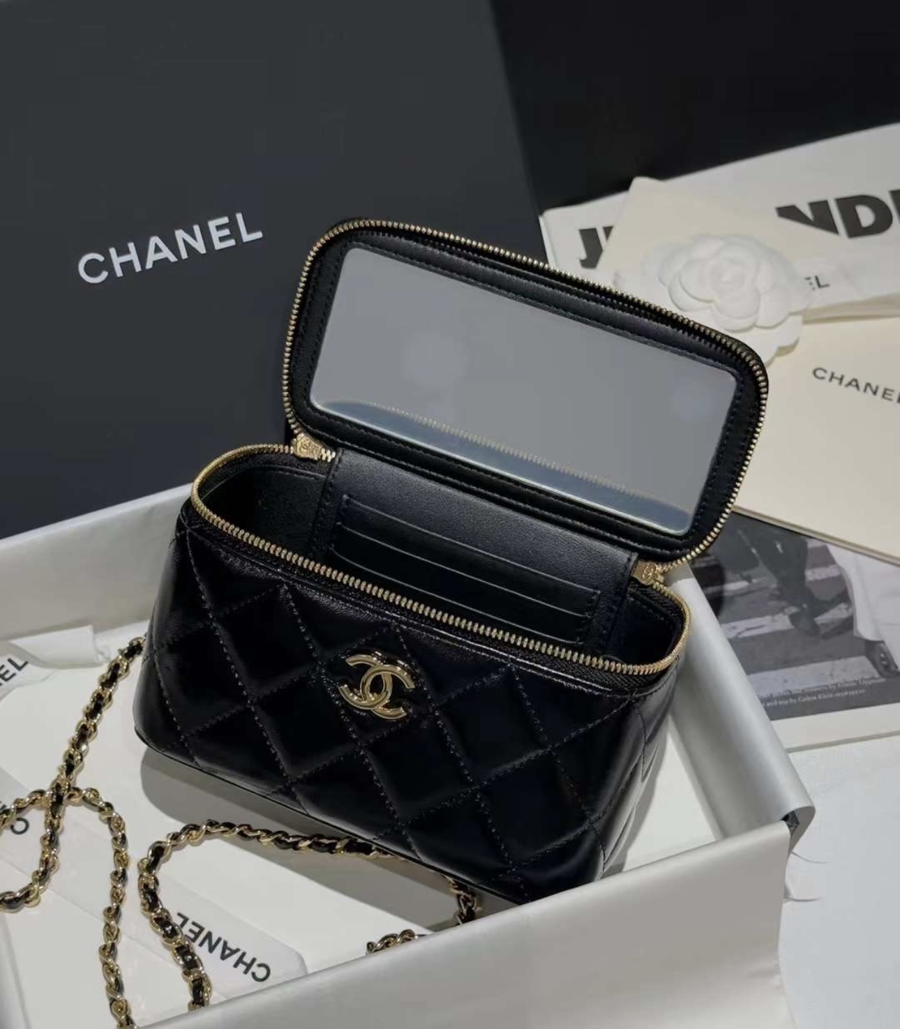 CHANEL 24B Handle Vanity Bag