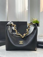 CHANEL 25K Hobo Bag