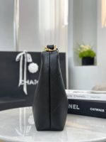 CHANEL 25K Hobo Bag