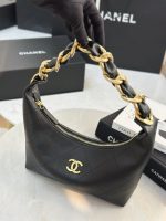 CHANEL 25K Hobo Bag