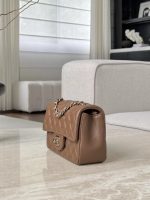 CHANEL Mini Classic Handbag lambskin leather-20CM