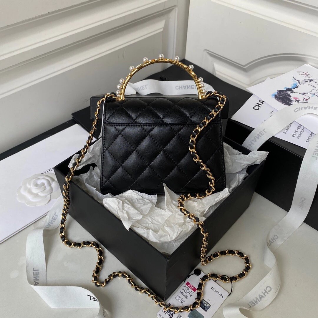CHANEL 23B Kelly Bag Pearl Handle Quilted Lambskin