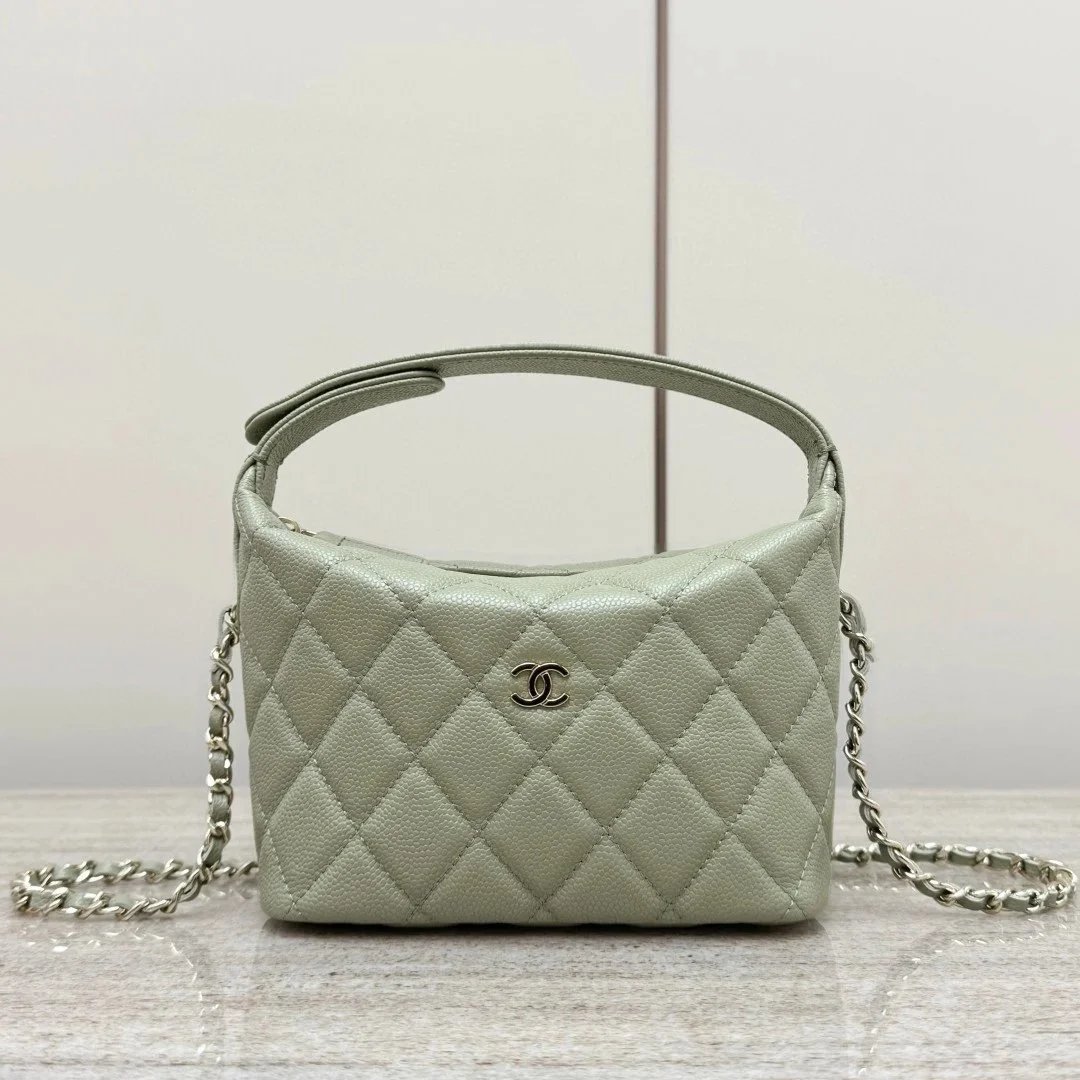 CHANEL 25B Handbag
