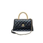 CHANEL Coco Handle Shiny Calfskin Black-23cm